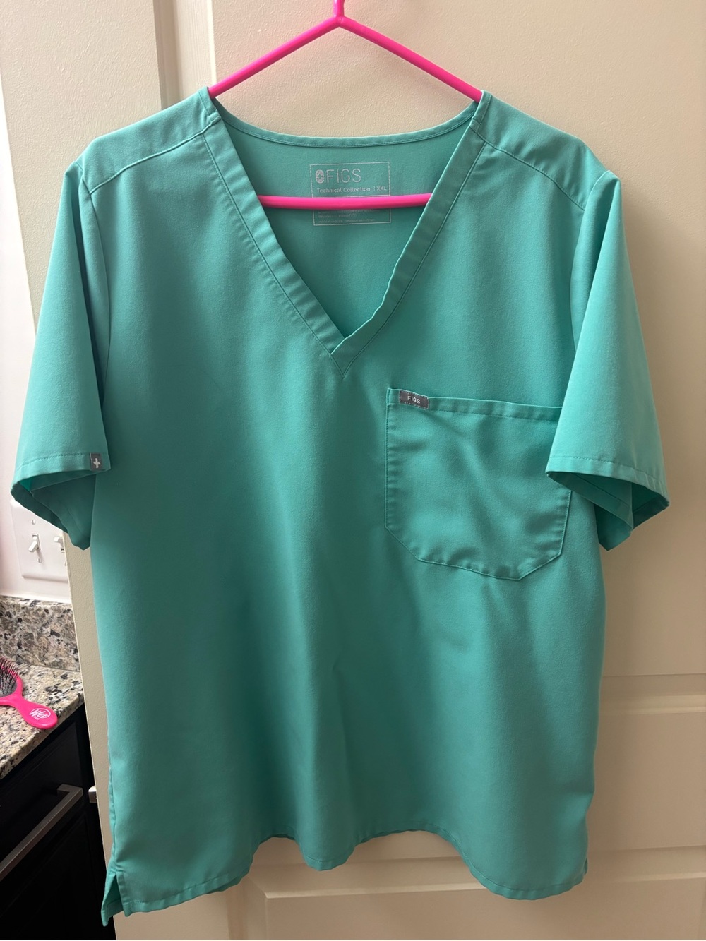 FIGS women’s one pocket Scrub Top XXL surgical green